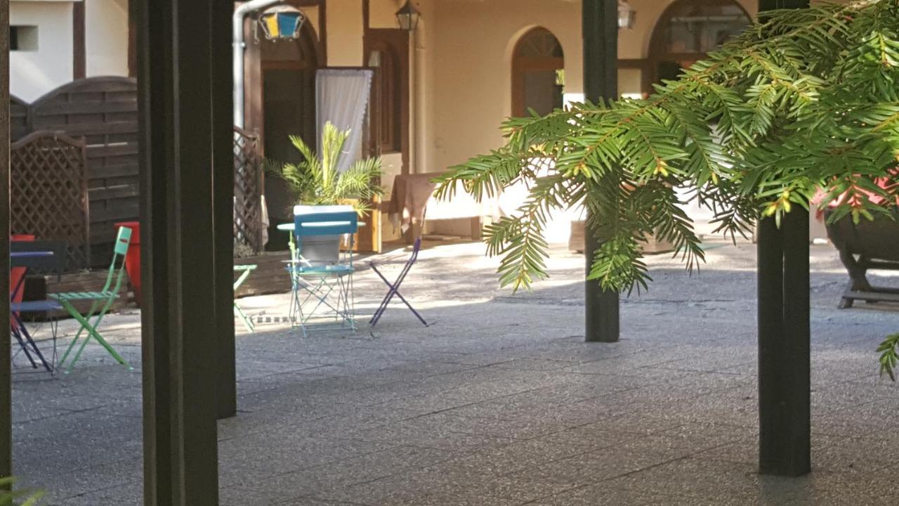 Logis Doubs Rivage Hotel Charette-Varennes Luaran gambar